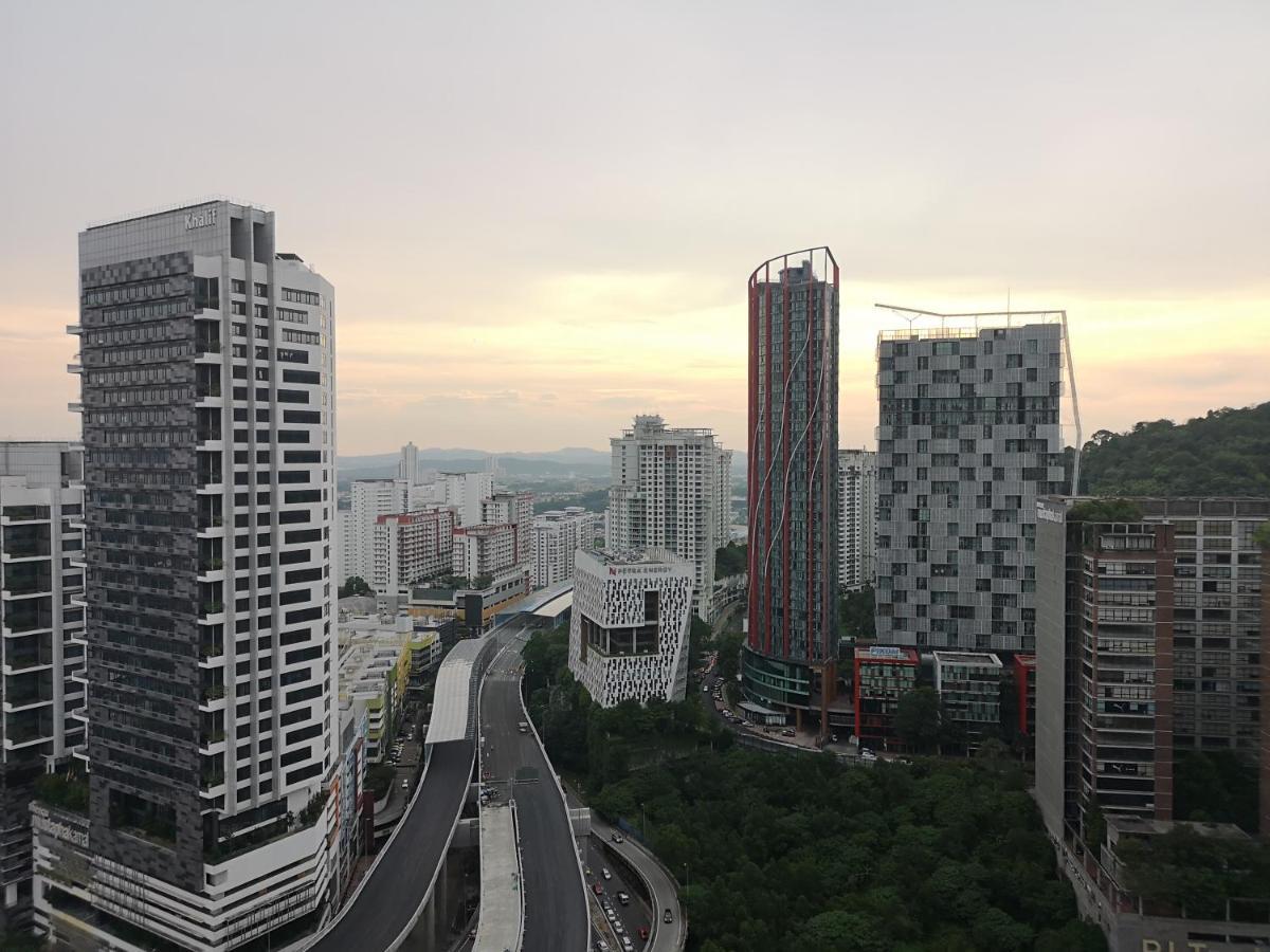 Loft Signature Executive Suite Empire City Petaling Jaya Exterior foto