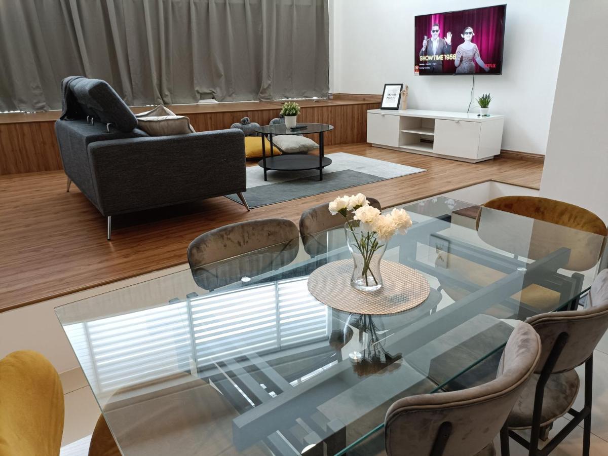 Loft Signature Executive Suite Empire City Petaling Jaya Exterior foto