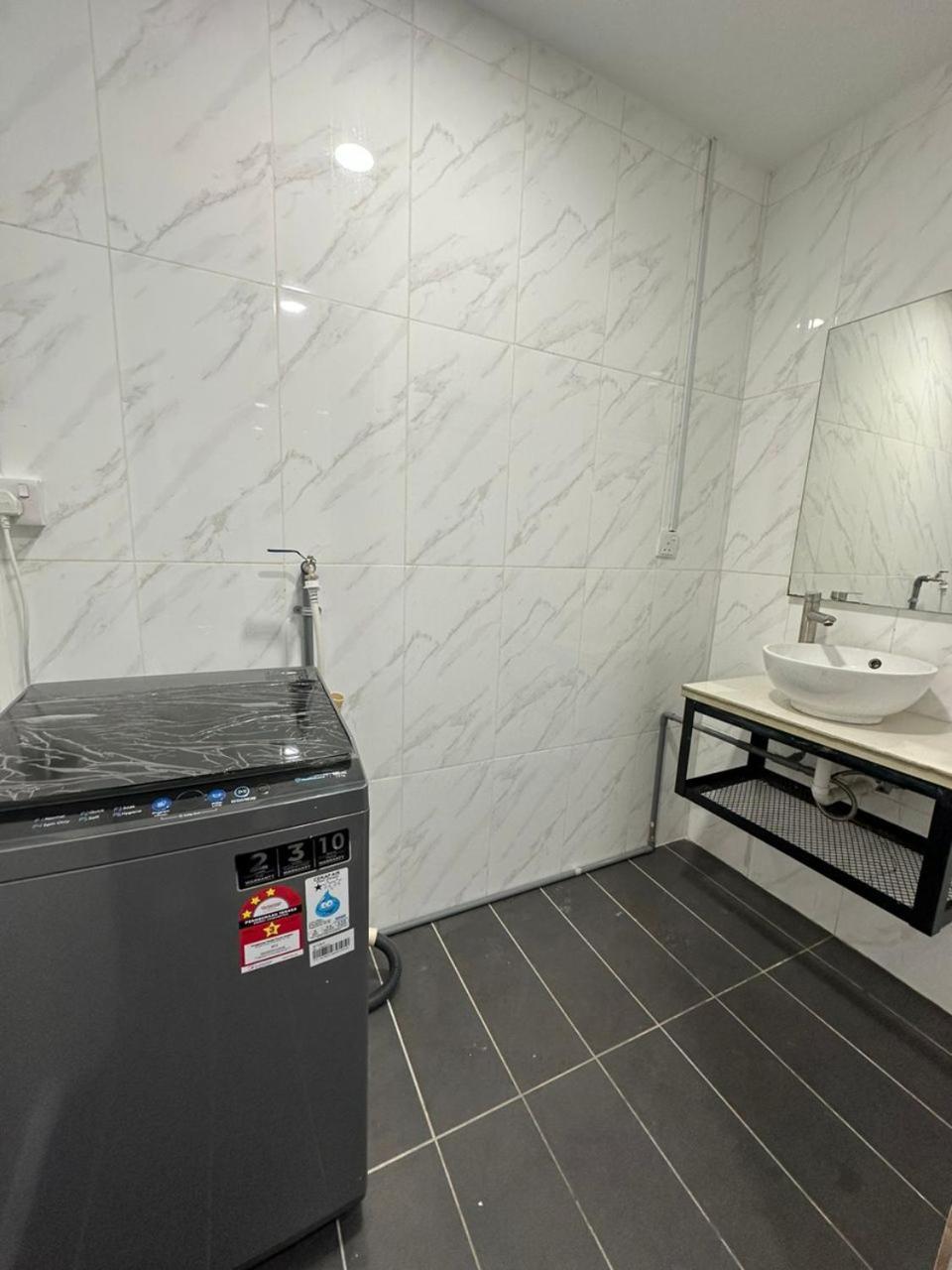 Loft Signature Executive Suite Empire City Petaling Jaya Exterior foto