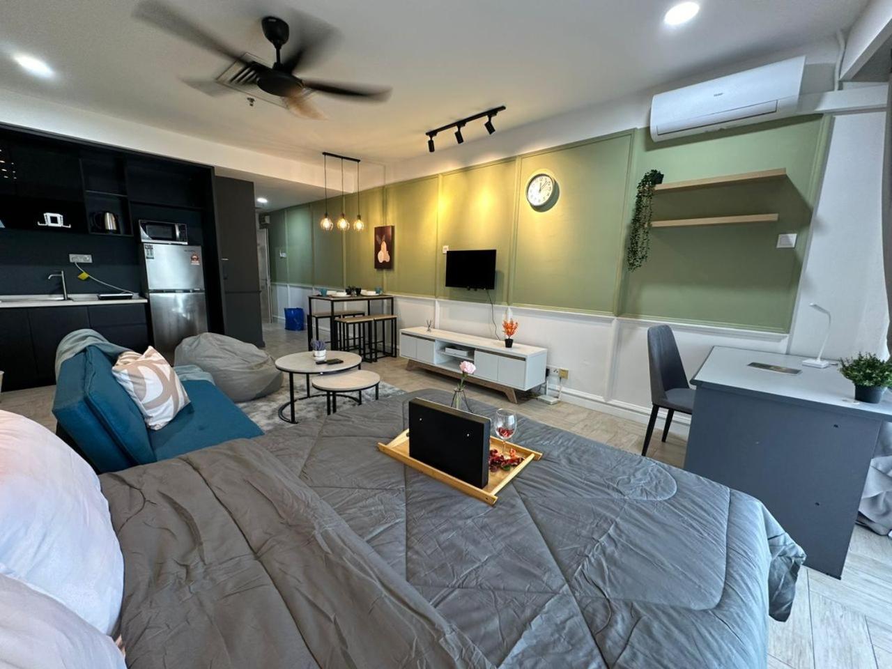 Loft Signature Executive Suite Empire City Petaling Jaya Exterior foto